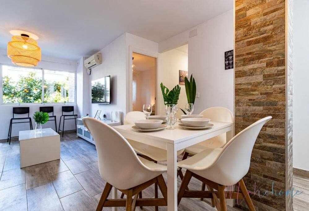 Apartamento 1 en Estadio del Sevilla, 3 habitaciones y metro Exterior foto