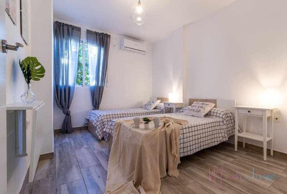 Apartamento 1 en Estadio del Sevilla, 3 habitaciones y metro Exterior foto