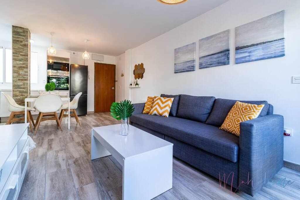 Apartamento 1 en Estadio del Sevilla, 3 habitaciones y metro Exterior foto